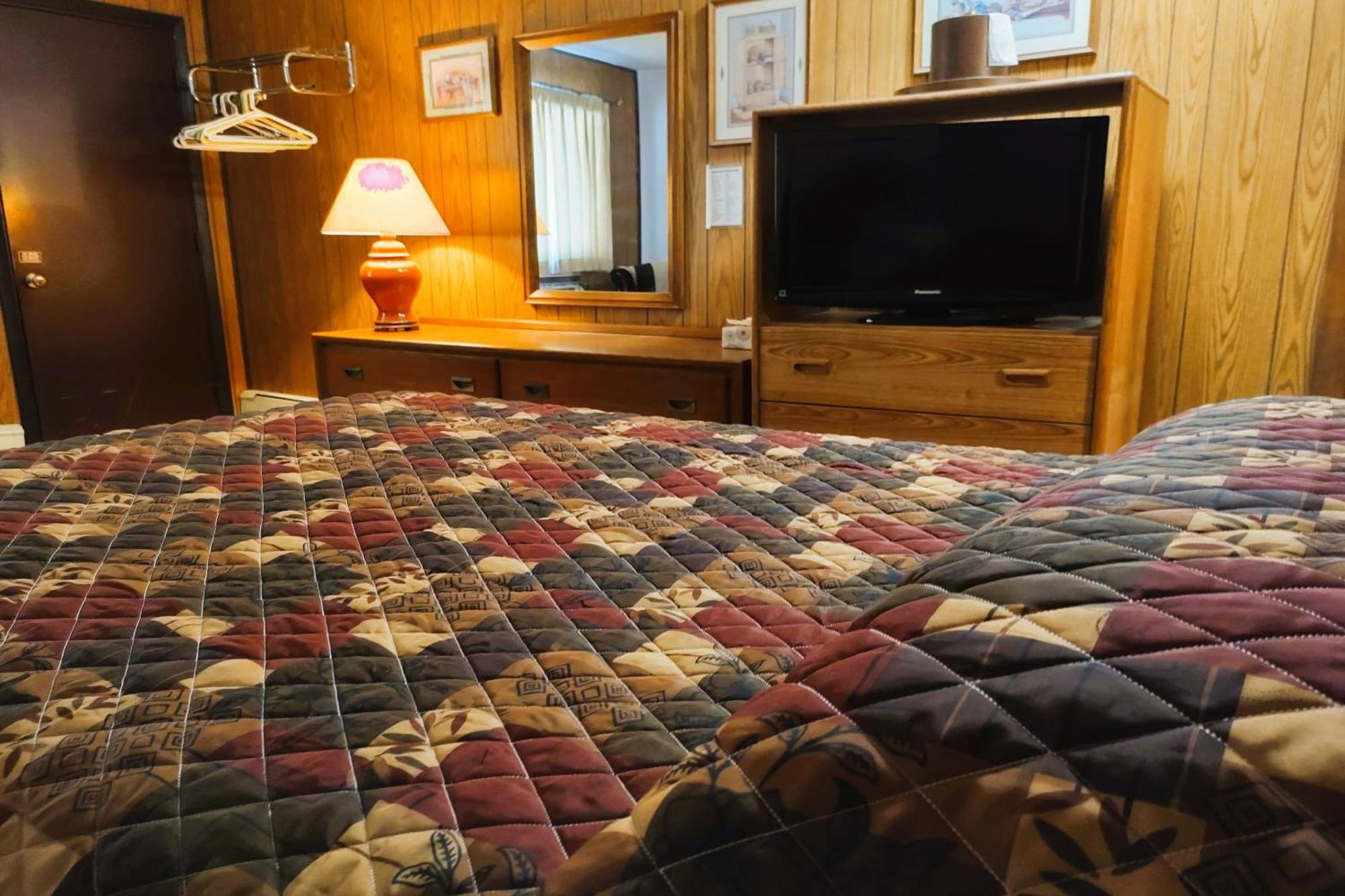 Voyageur By Oyo At Mn Hotel 2*